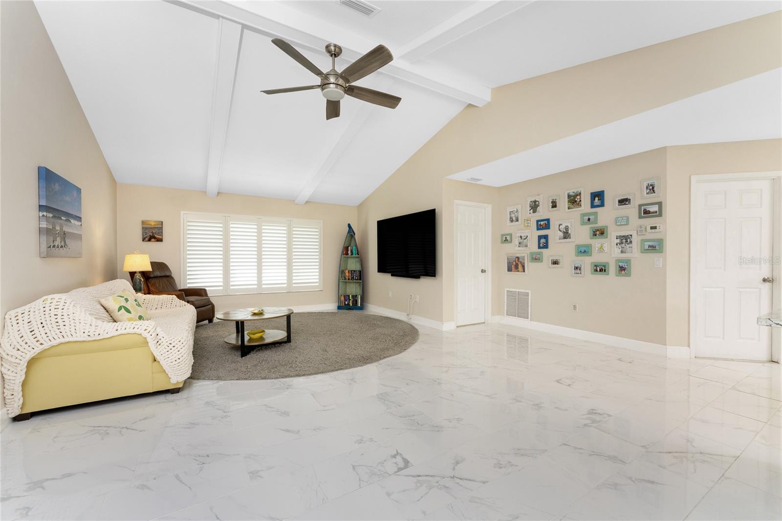 Image 19 of 86 For 461 Firethorn Avenue