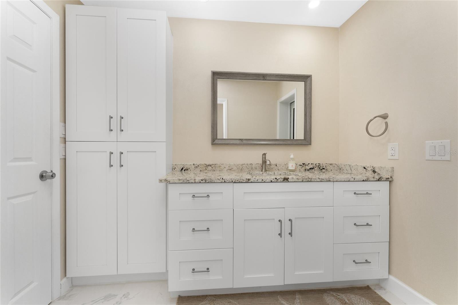 Image 29 of 86 For 461 Firethorn Avenue