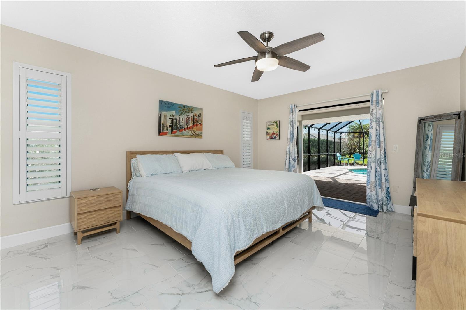 Image 30 of 86 For 461 Firethorn Avenue