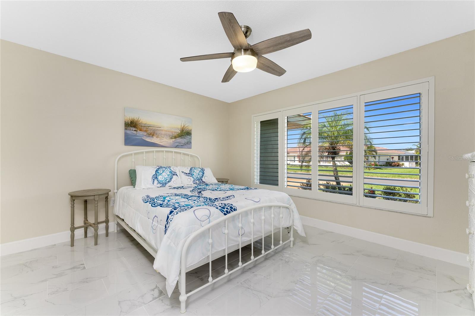 Image 37 of 86 For 461 Firethorn Avenue