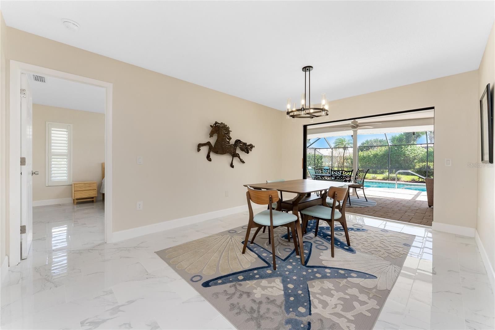 Image 6 of 86 For 461 Firethorn Avenue