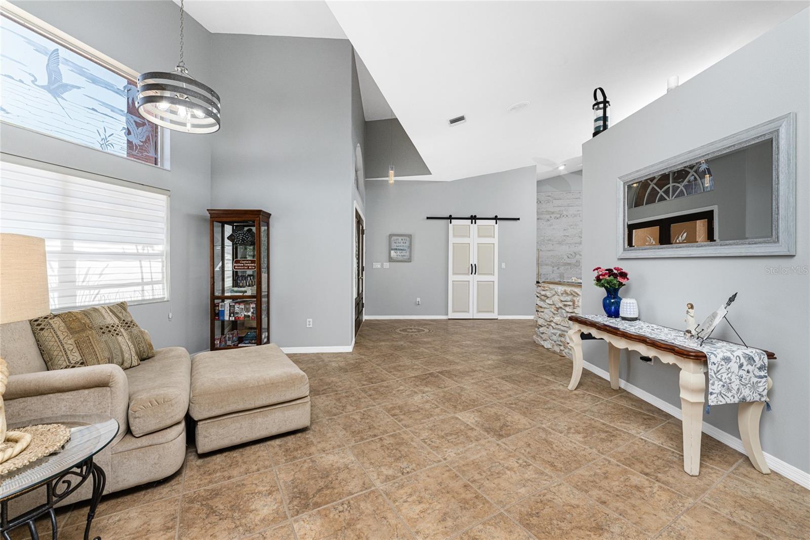 Image 14 of 99 For 373 Eden Drive