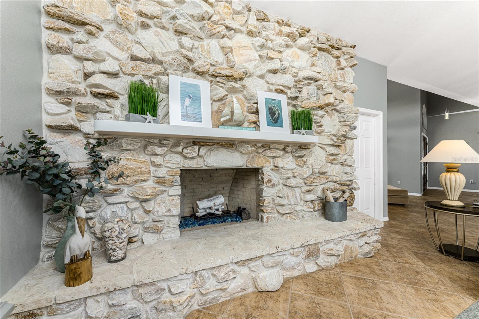 Image 19 of 99 For 373 Eden Drive