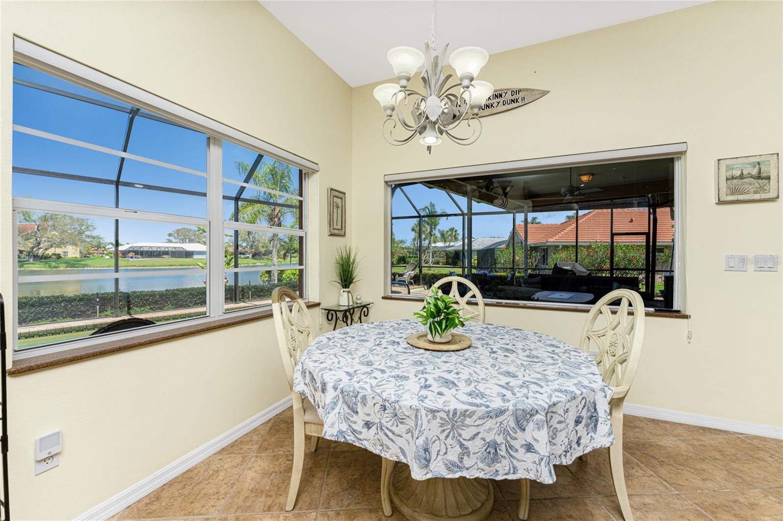 Image 25 of 99 For 373 Eden Drive