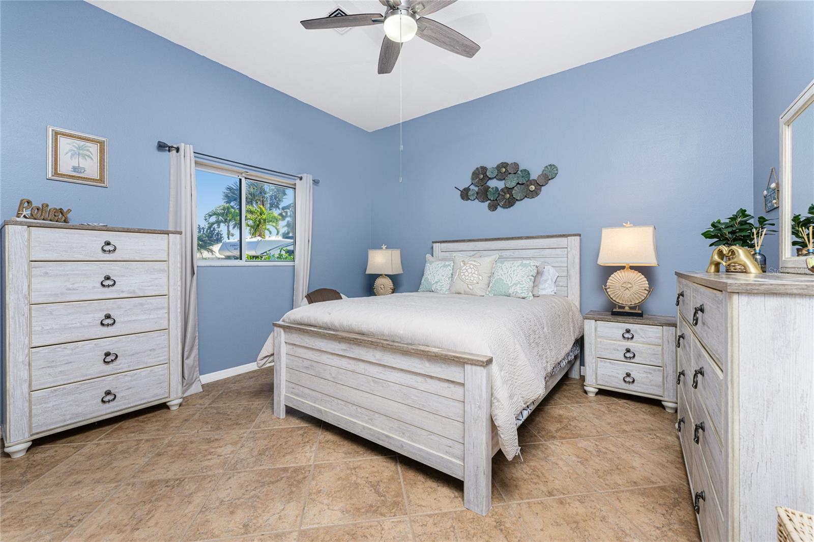 Image 32 of 99 For 373 Eden Drive