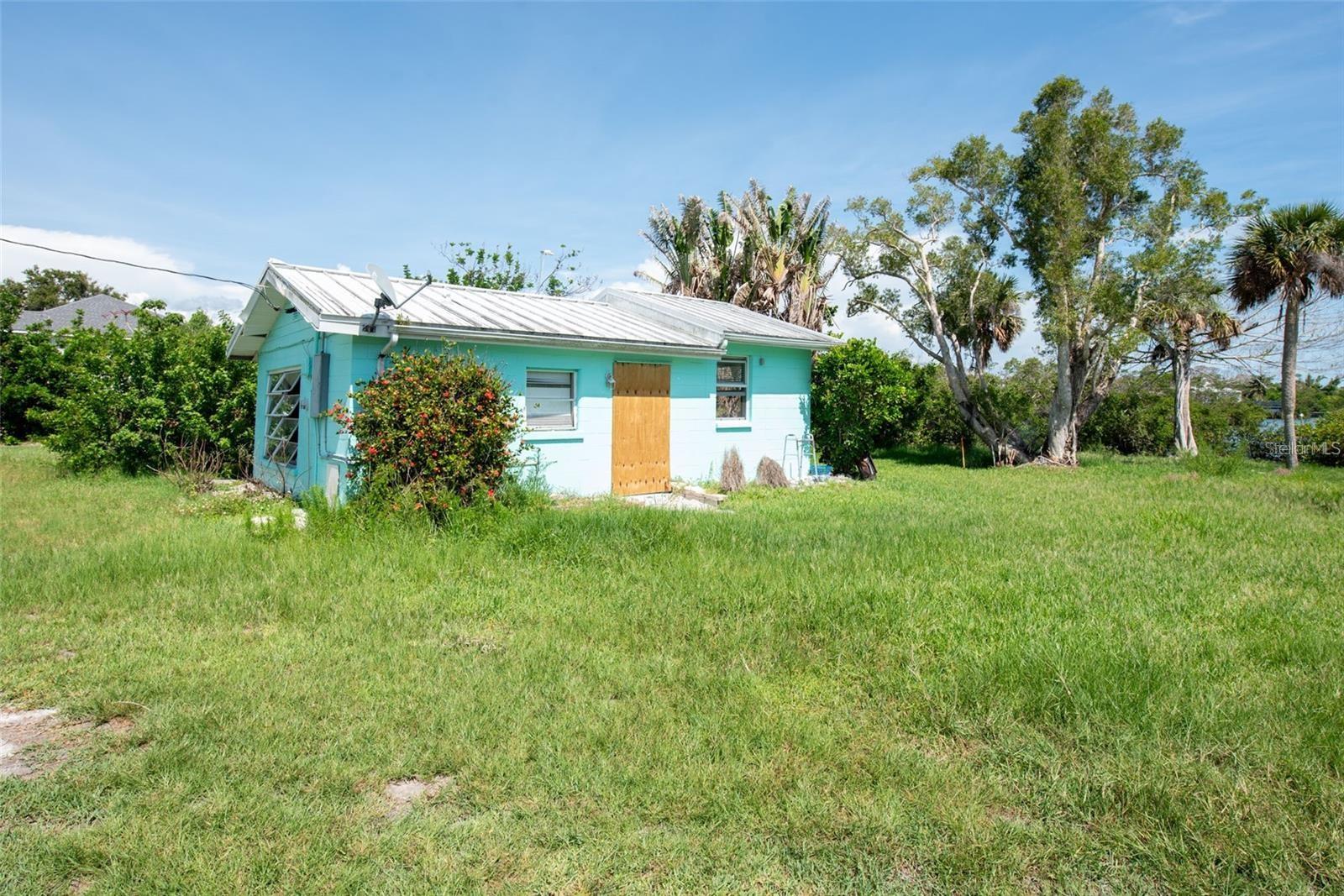 Image 23 of 42 For 1695 Manor Road