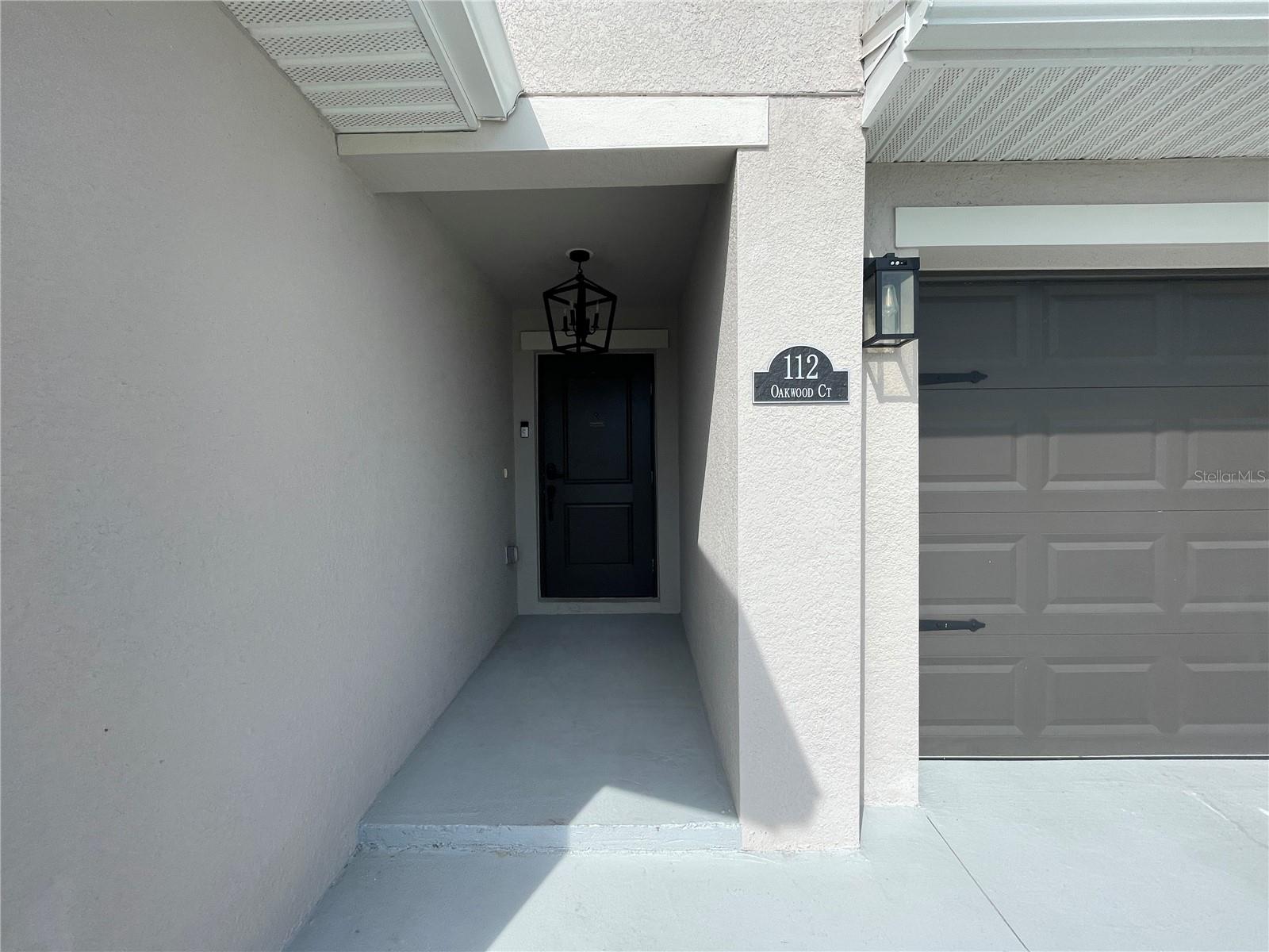 Image 32 of 35 For 112 Oakwood Court