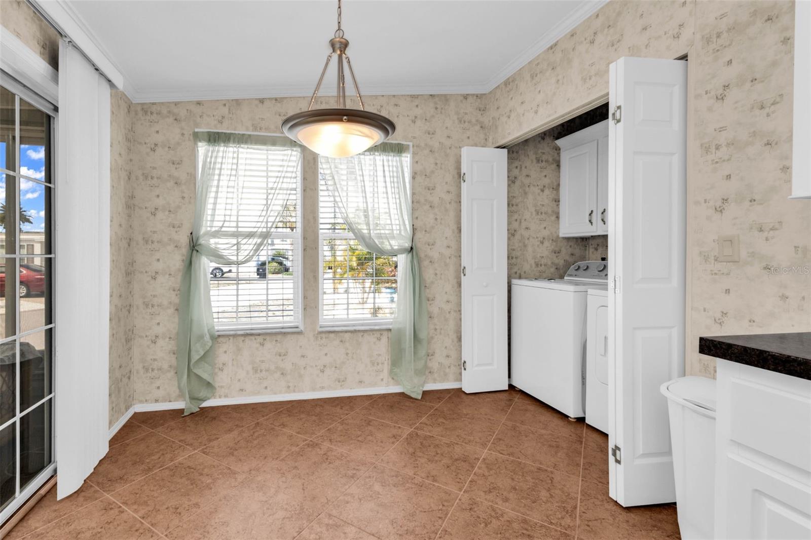 Image 10 of 52 For 634 Leisure  