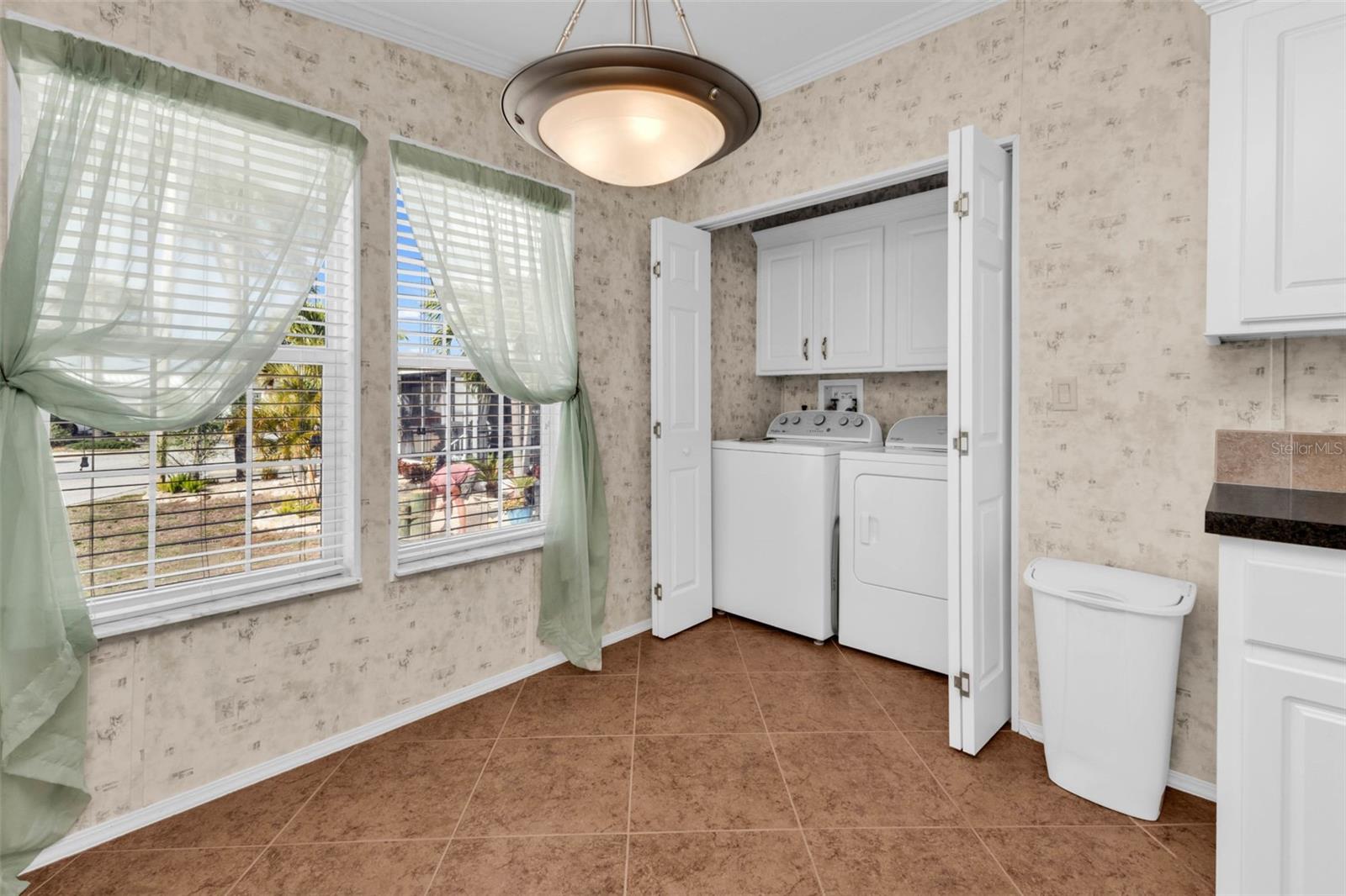 Image 11 of 52 For 634 Leisure  