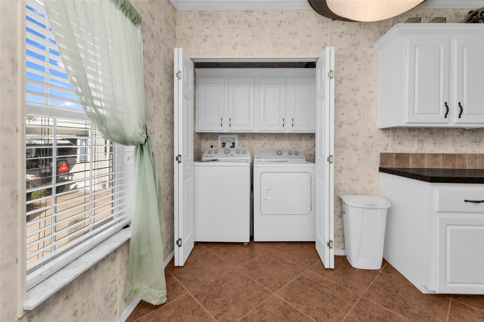 Image 12 of 52 For 634 Leisure  