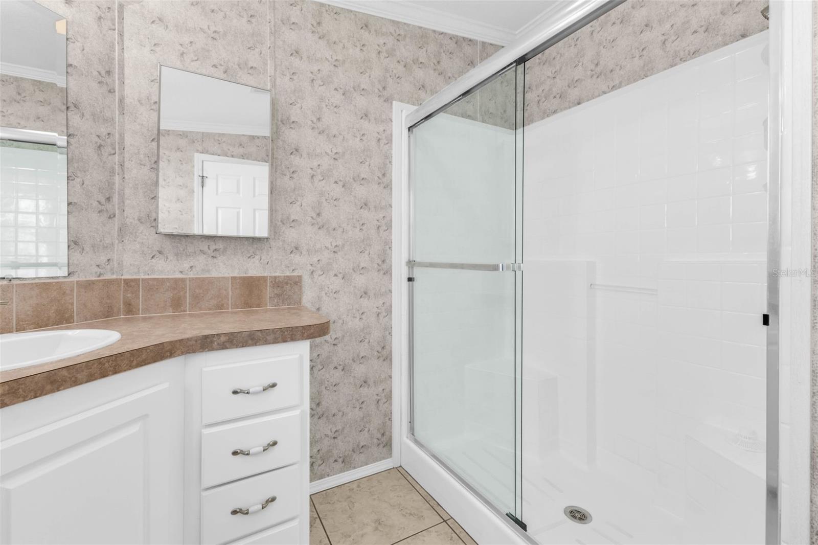 Image 37 of 52 For 634 Leisure  