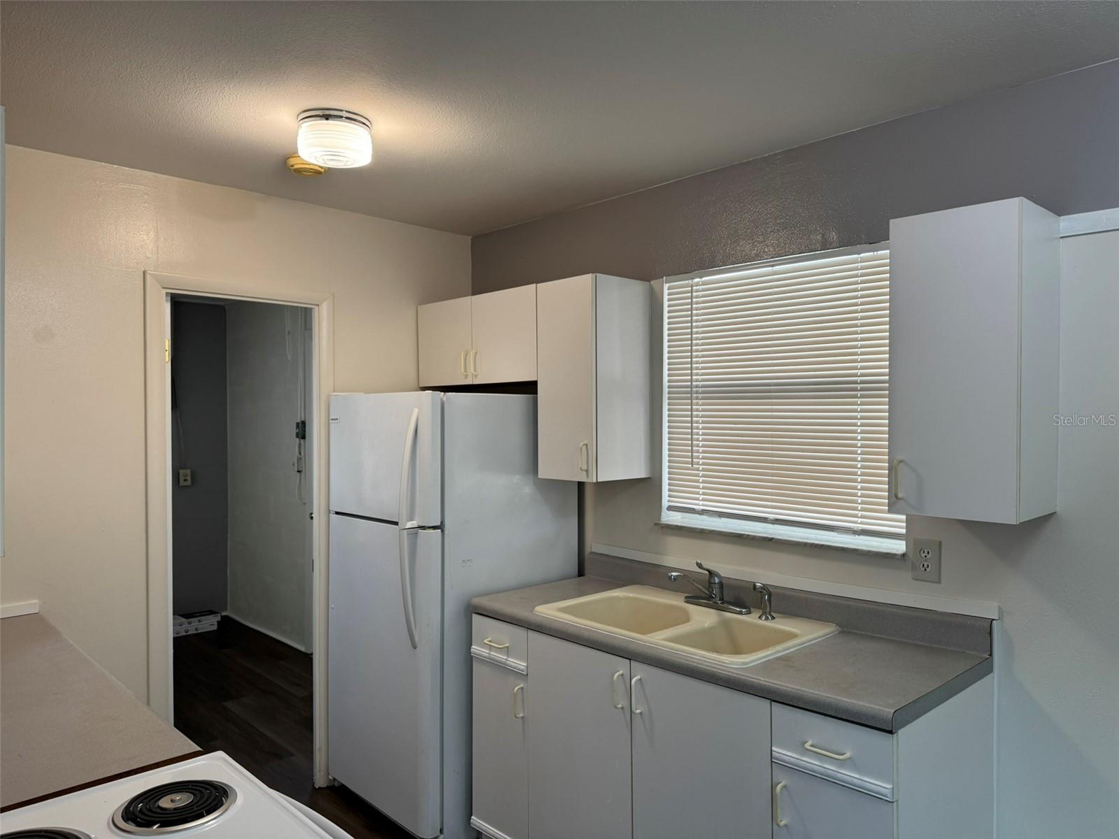 Image 6 of 13 For 8289 Cristobal Avenue