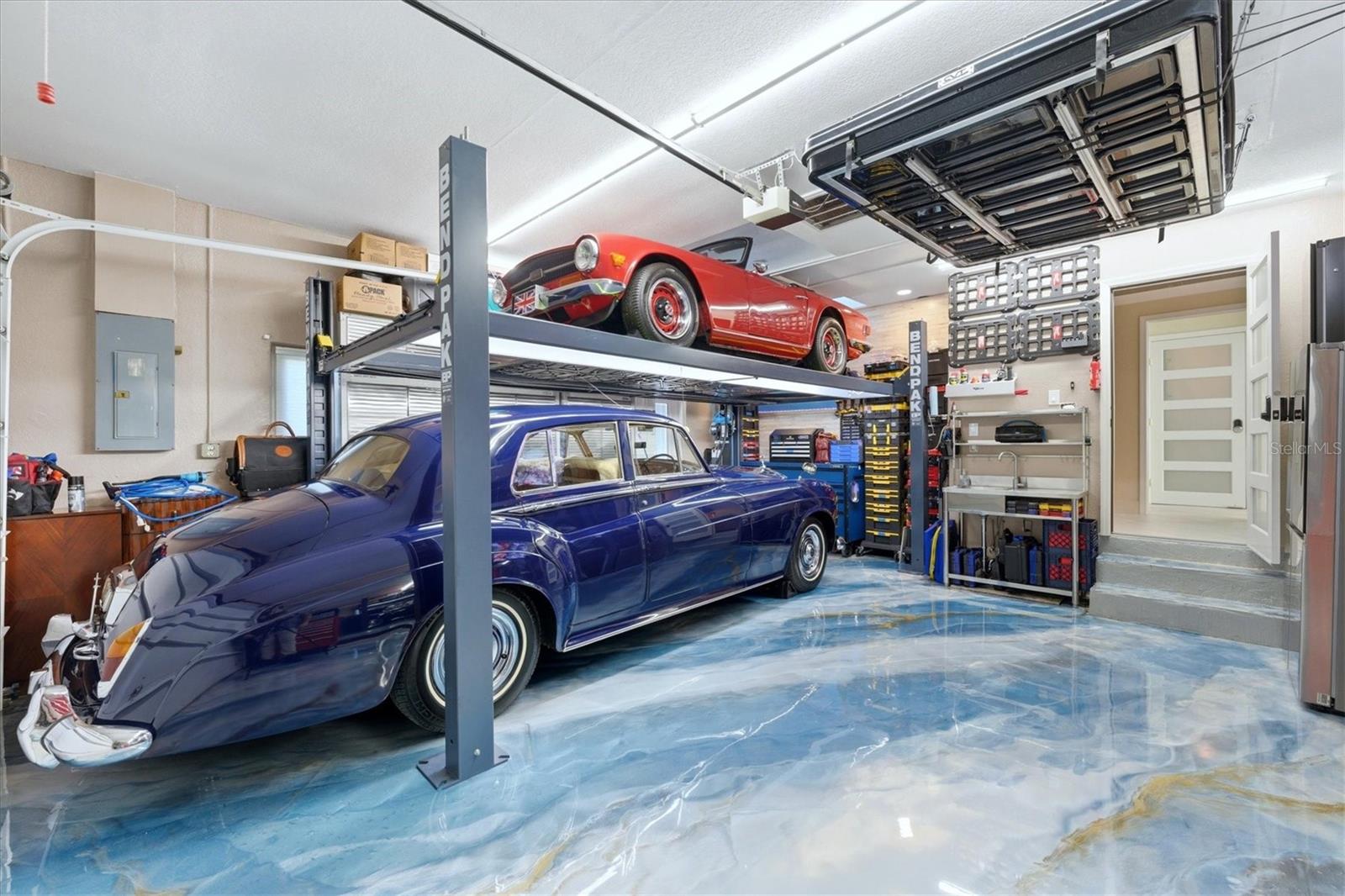 Image 89 of 99 For 2544 Rio Lisbo Court