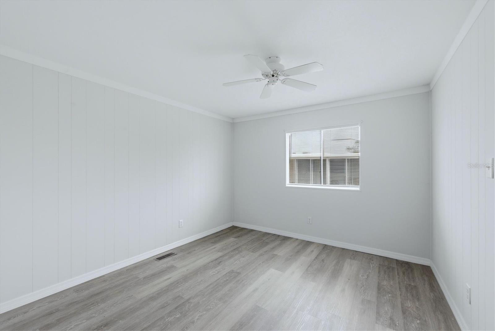 Image 16 of 23 For 3310 Blue Jay Lane