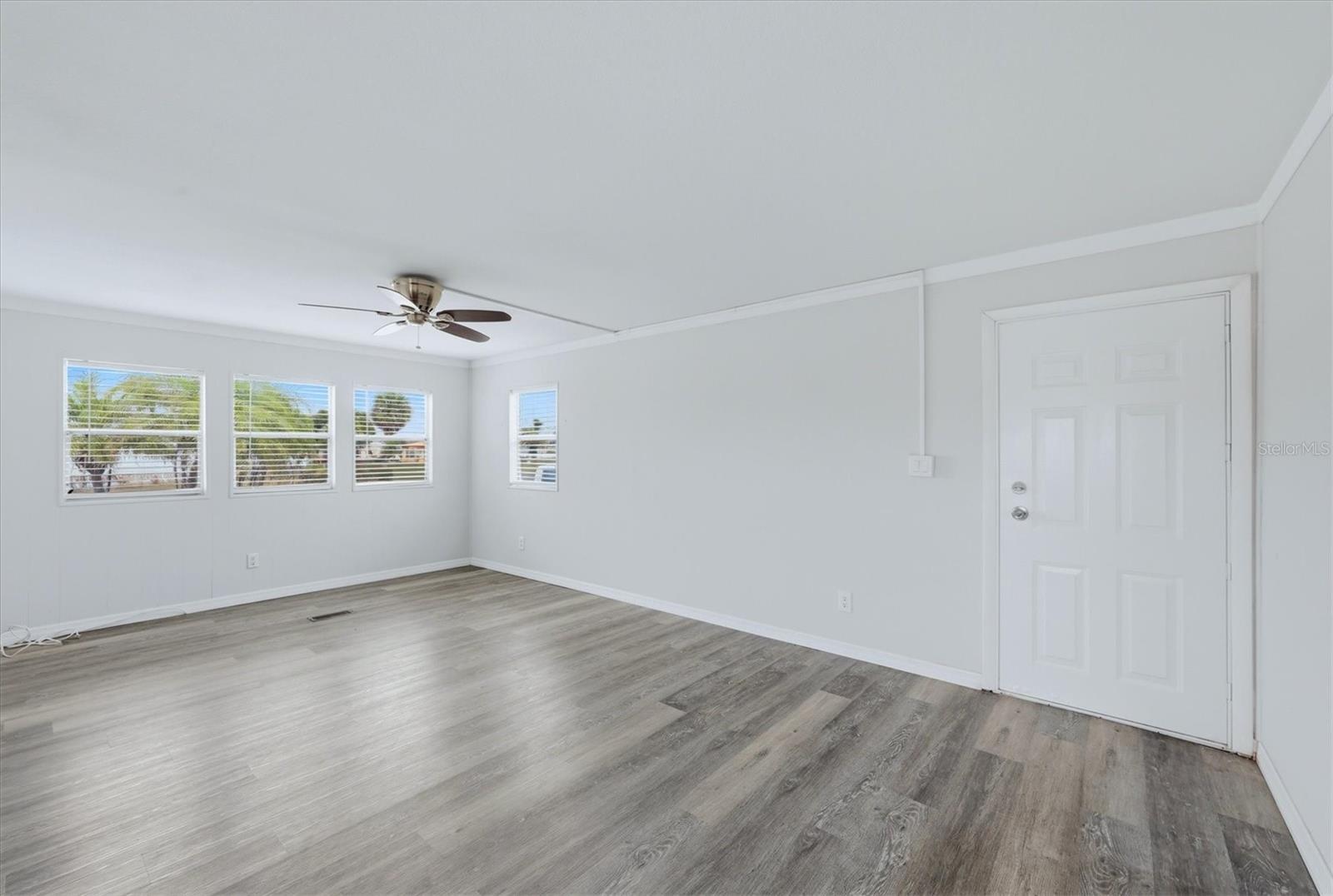 Image 3 of 23 For 3310 Blue Jay Lane