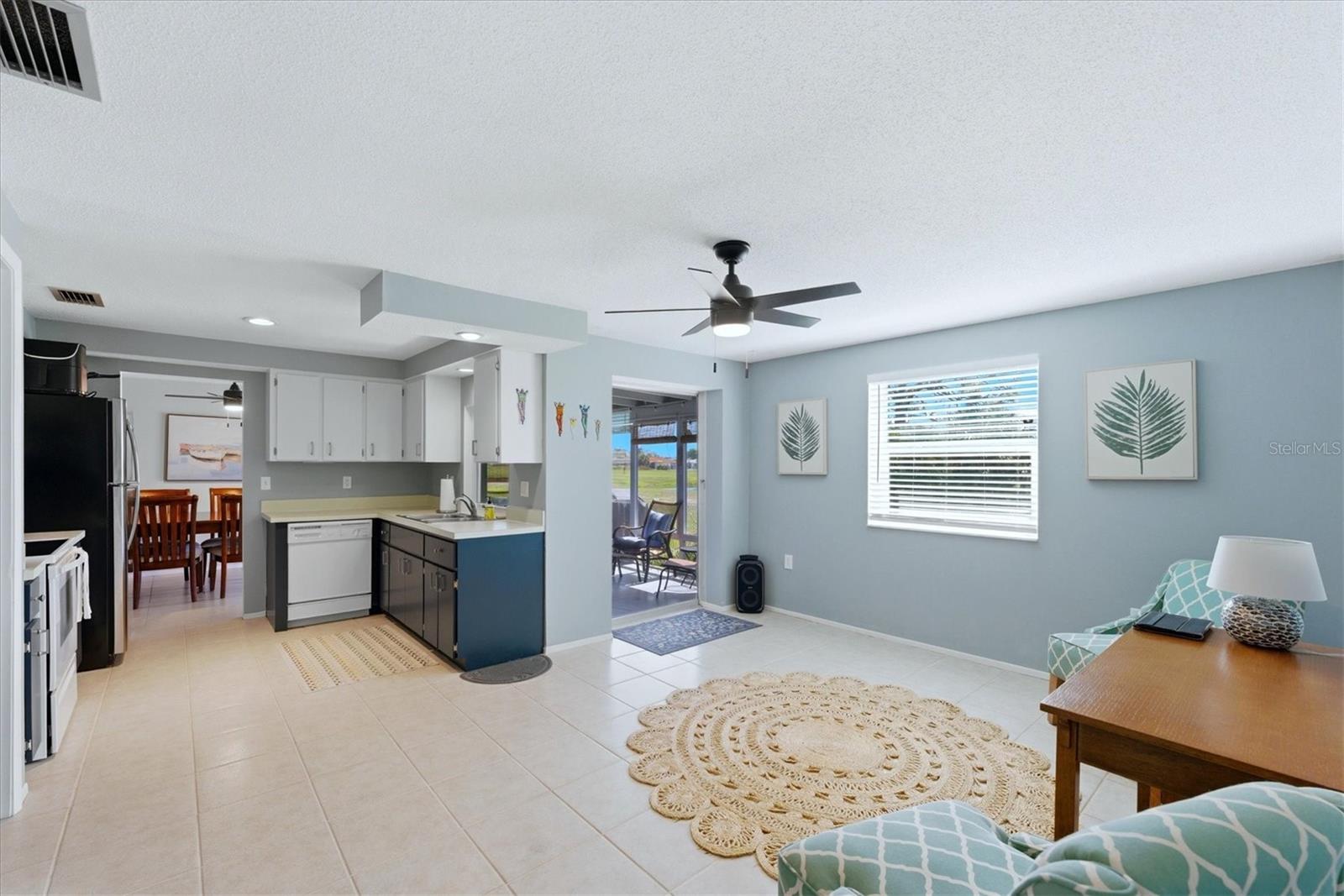 Image 15 of 61 For 47 Oakland Hills Place