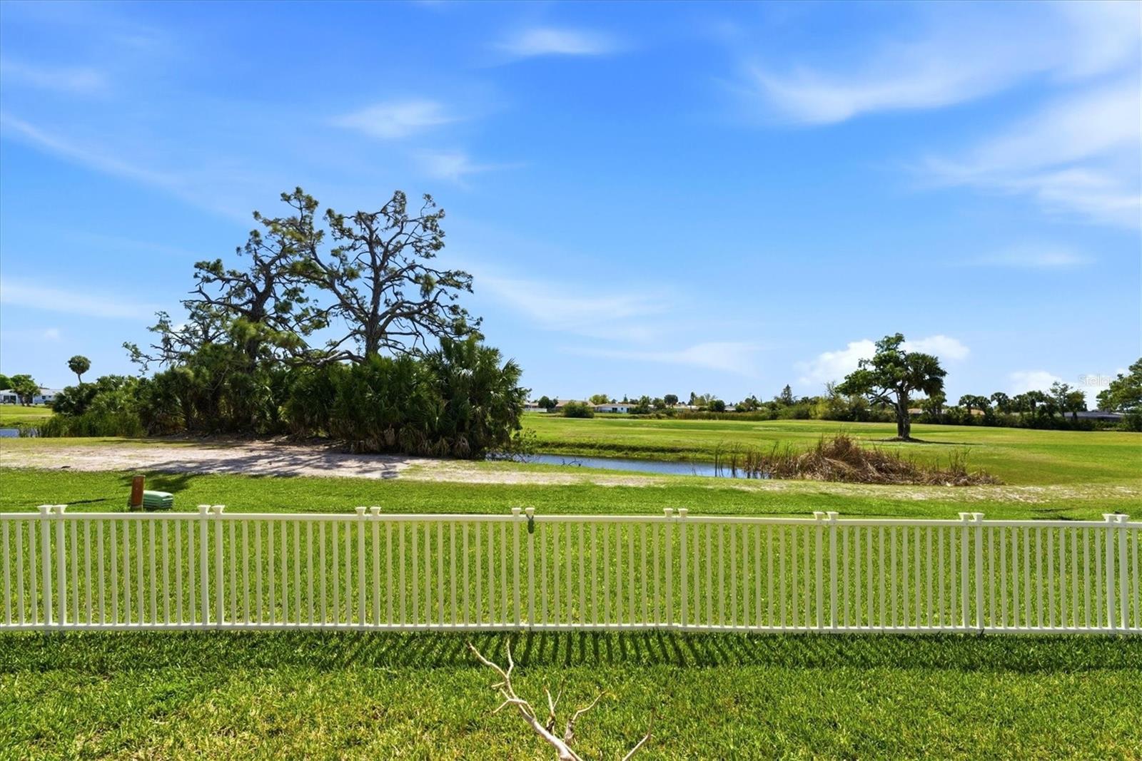 Image 35 of 61 For 47 Oakland Hills Place