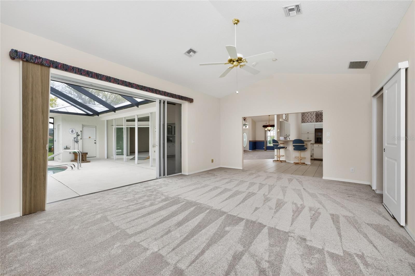 Image 20 of 62 For 11 Leeward Drive