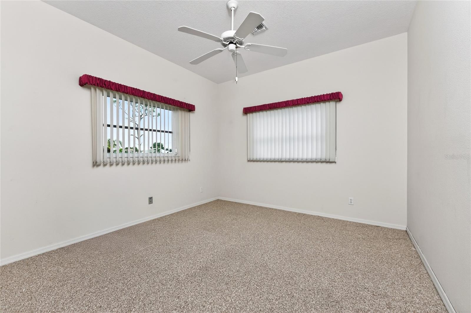 Image 33 of 62 For 11 Leeward Drive