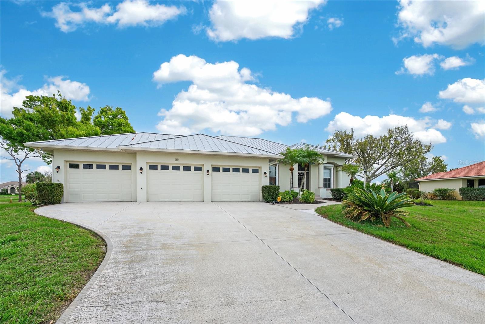 Image 49 of 62 For 11 Leeward Drive