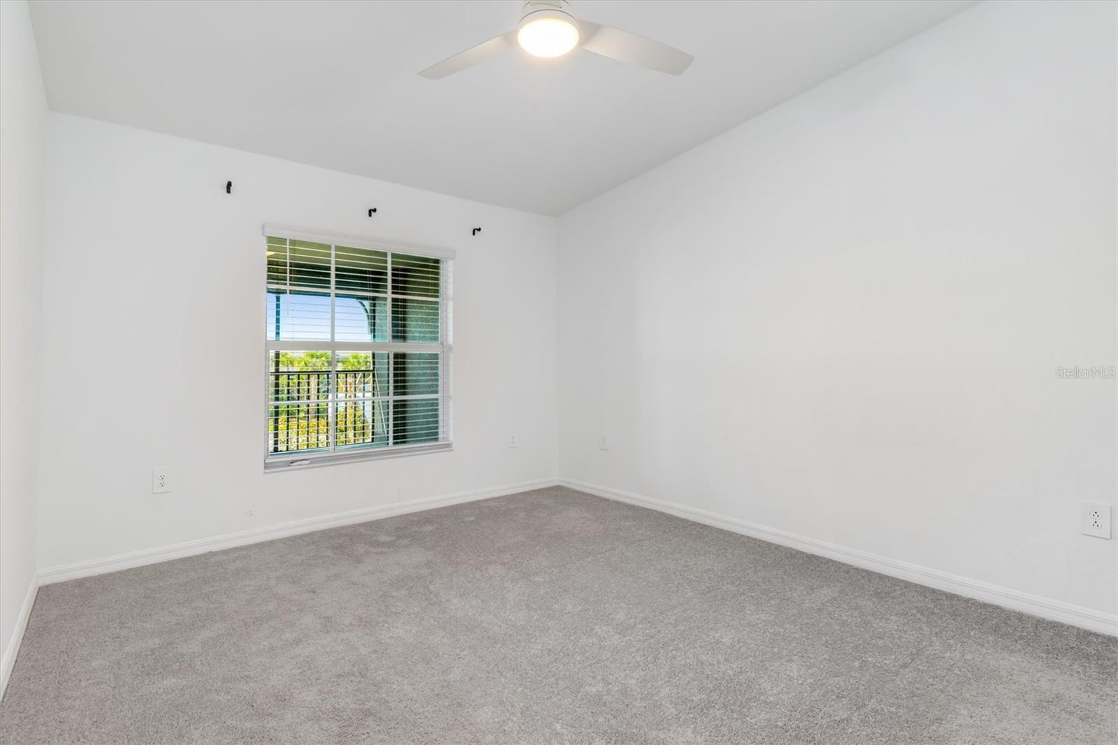 Image 15 of 54 For 17475 Opal Sand Drive 205