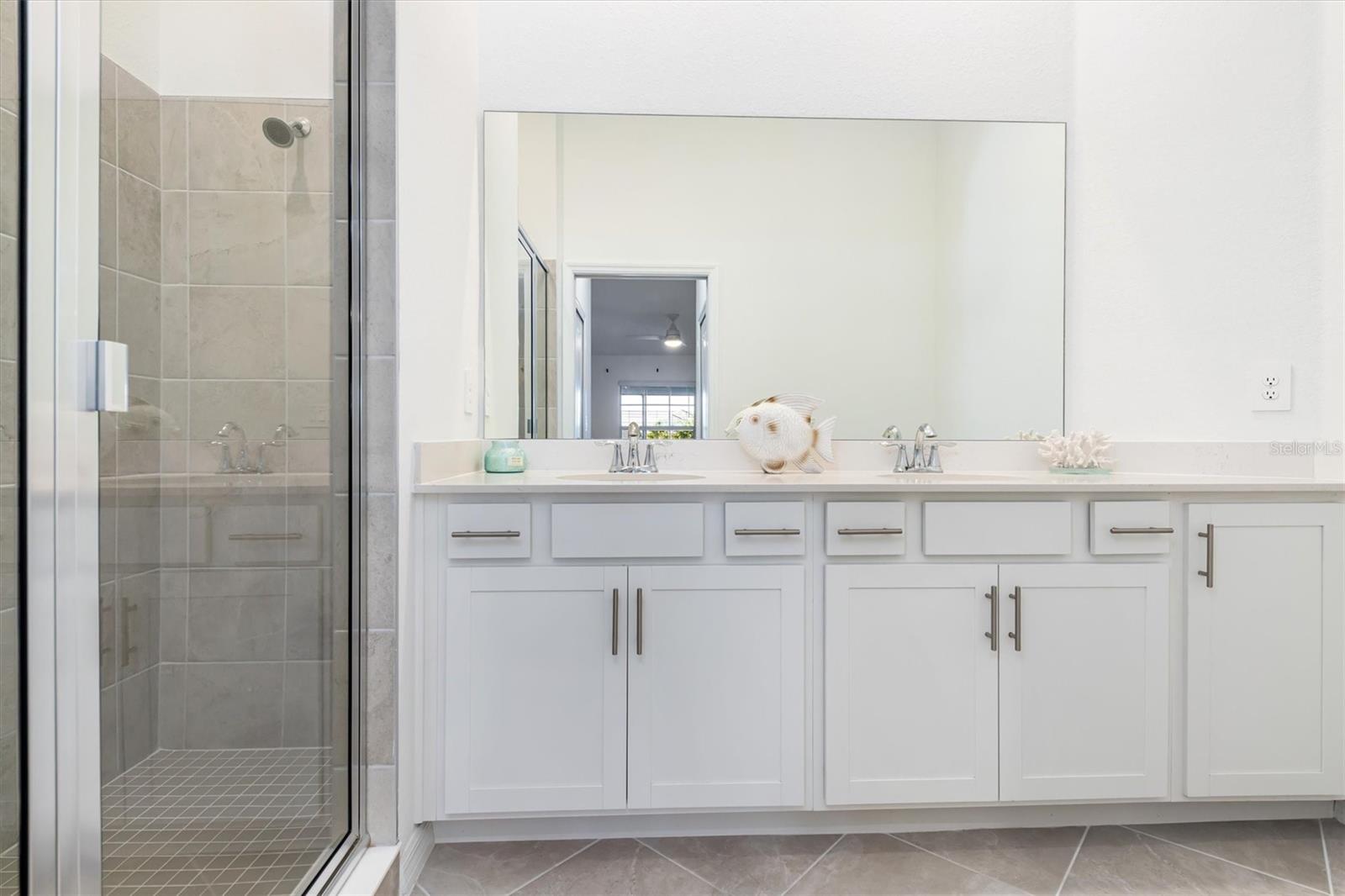 Image 16 of 54 For 17475 Opal Sand Drive 205