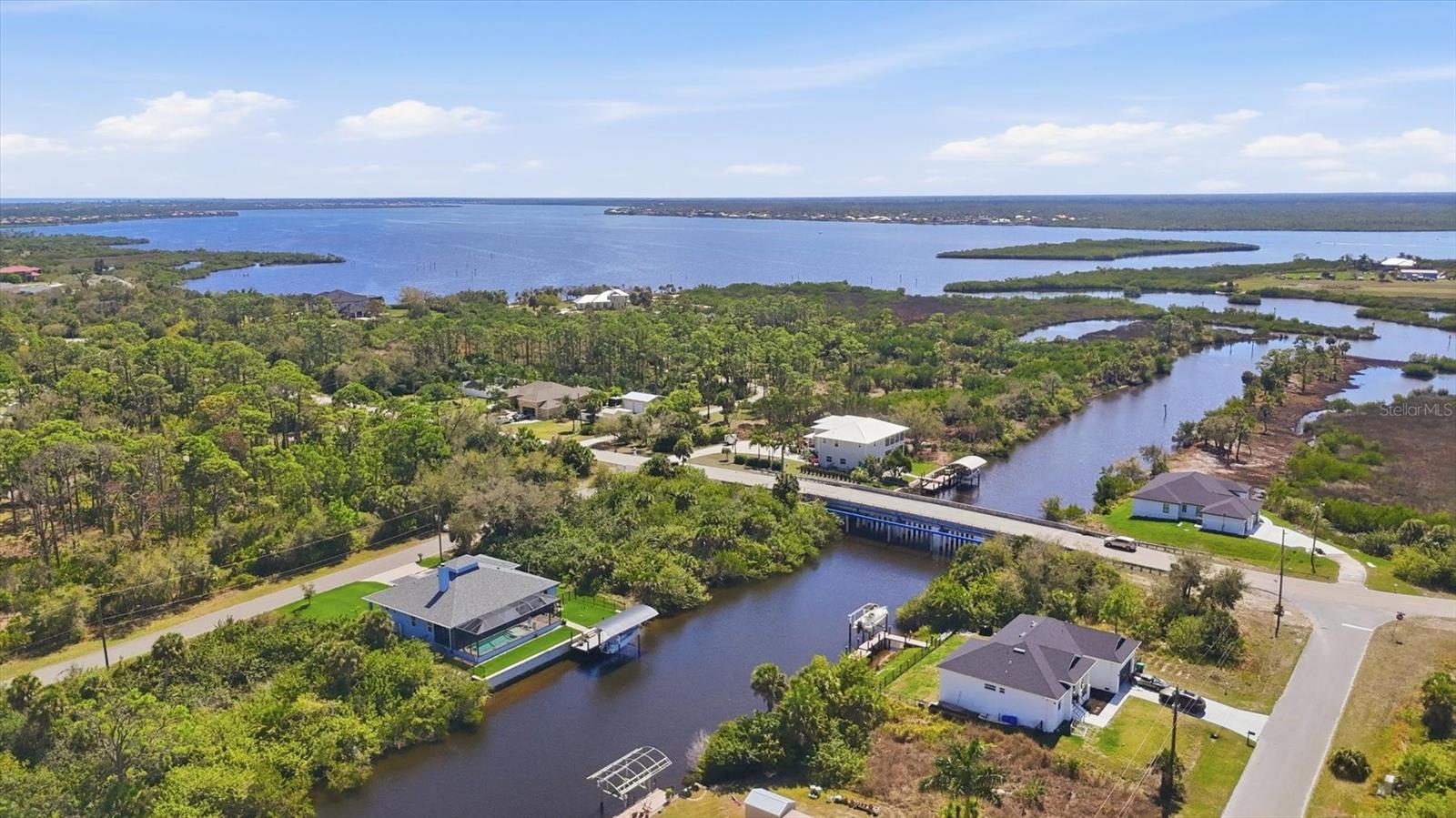 Image 2 of 51 For 1022 Beekman Circle