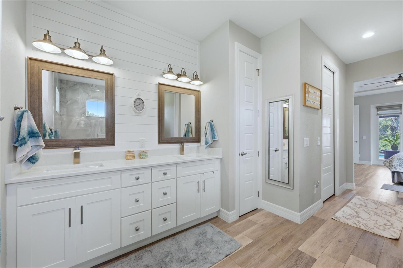 Image 27 of 51 For 1022 Beekman Circle