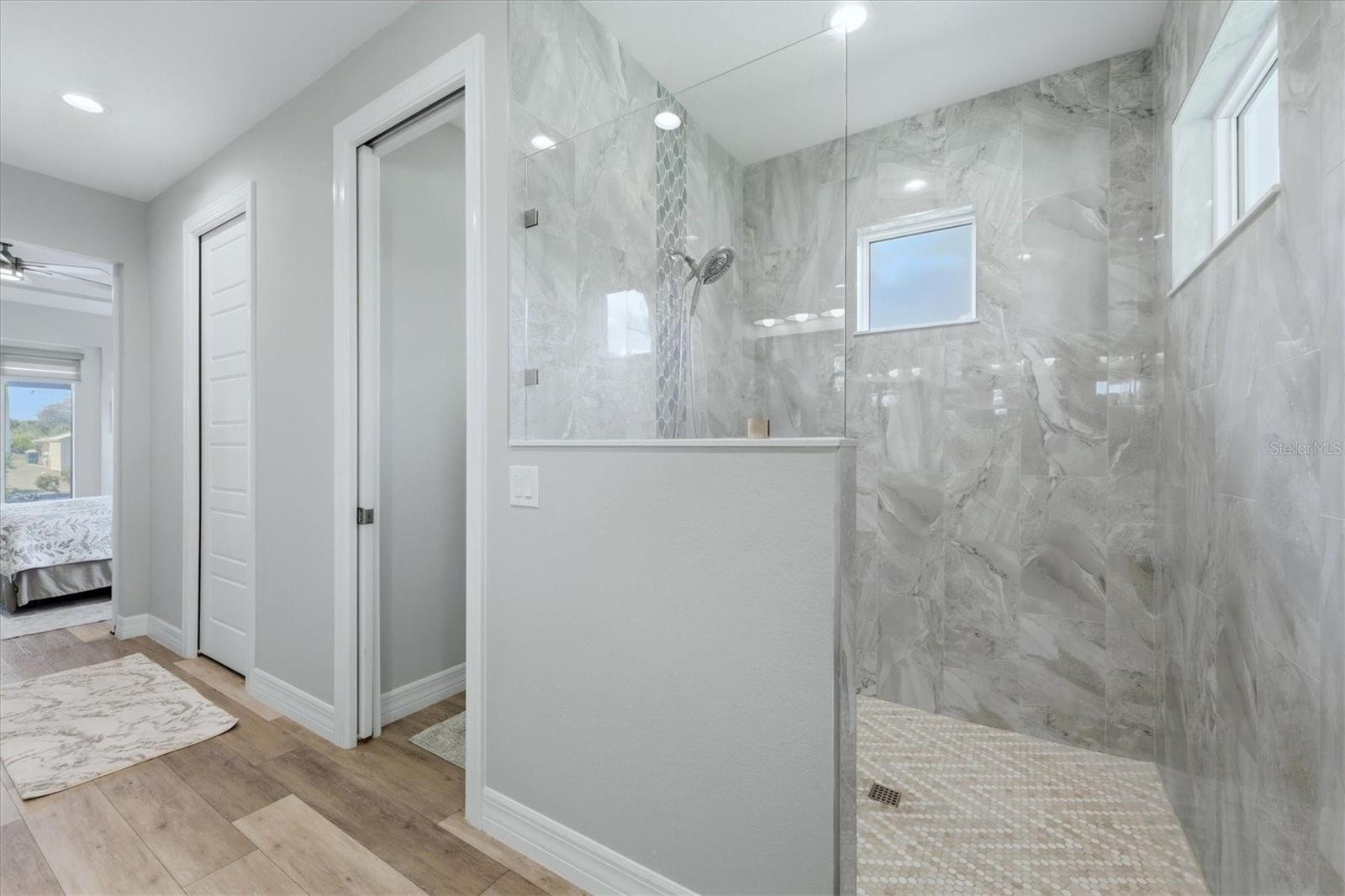 Image 29 of 51 For 1022 Beekman Circle