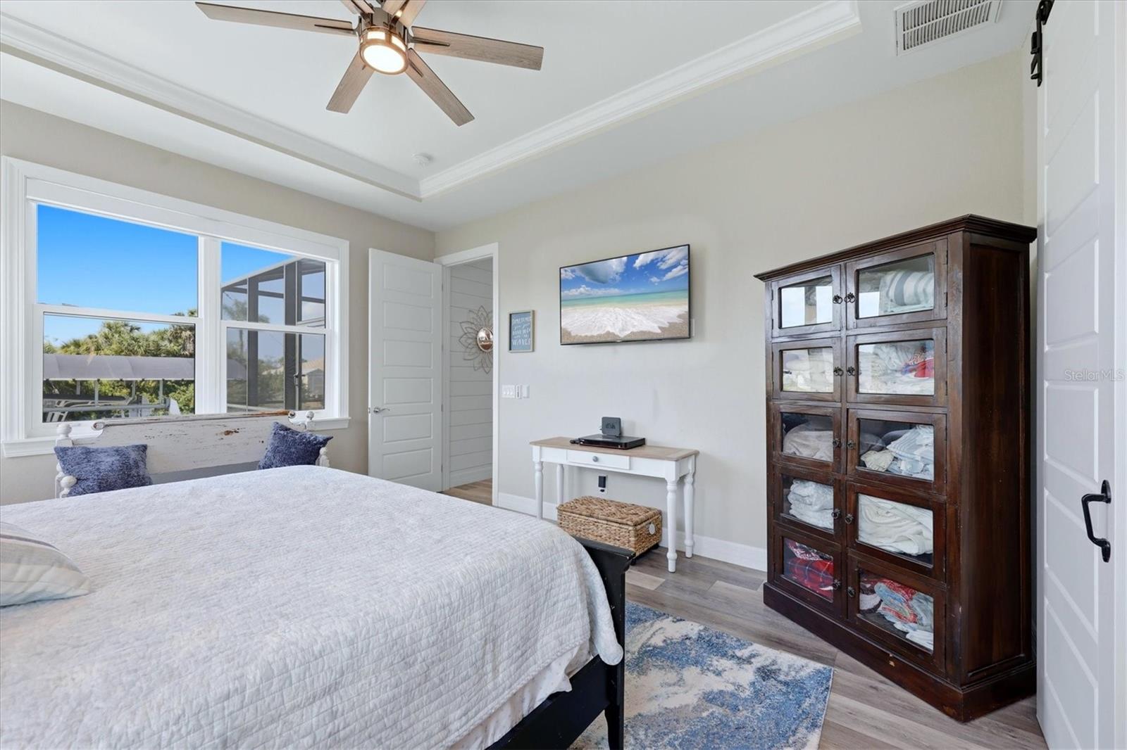 Image 32 of 51 For 1022 Beekman Circle