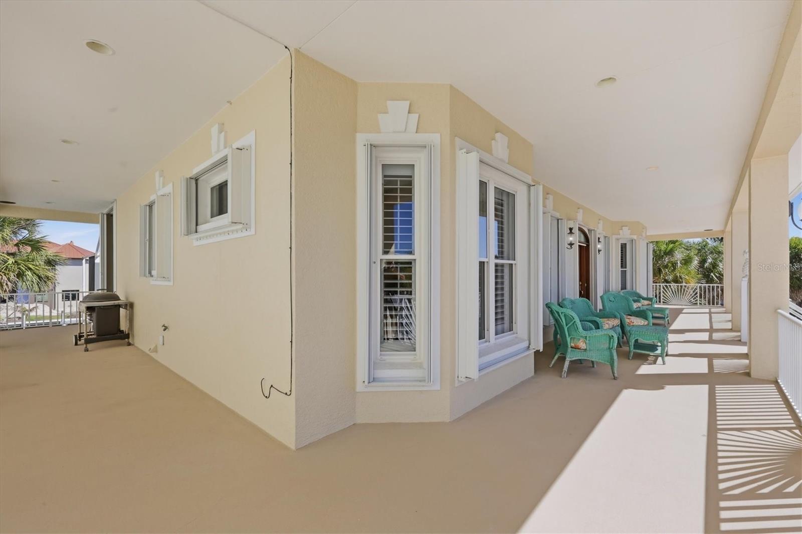 Image 11 of 55 For 65 Palm Drive