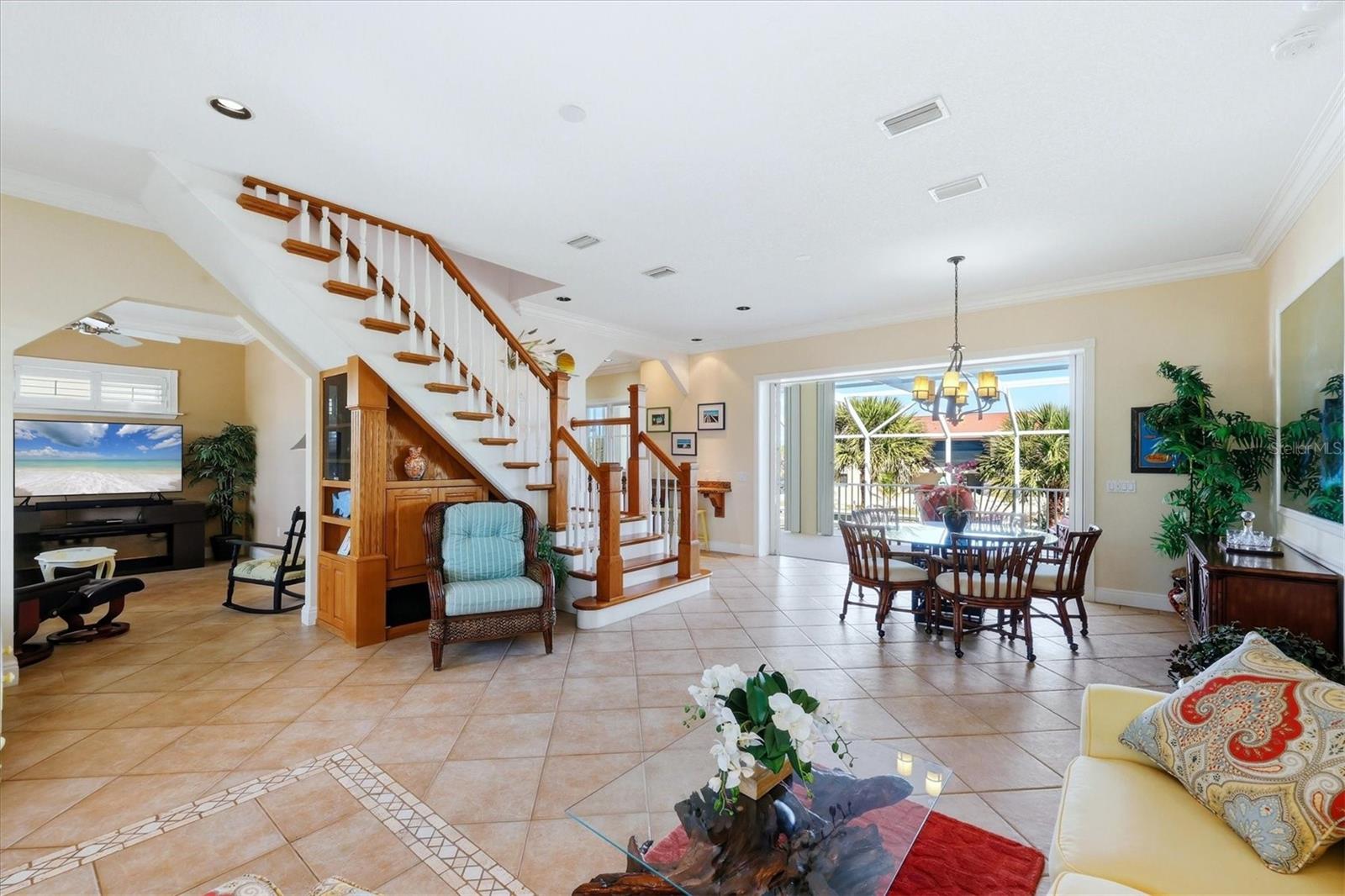 Image 13 of 55 For 65 Palm Drive