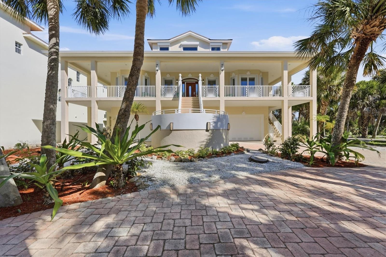 Image 2 of 55 For 65 Palm Drive