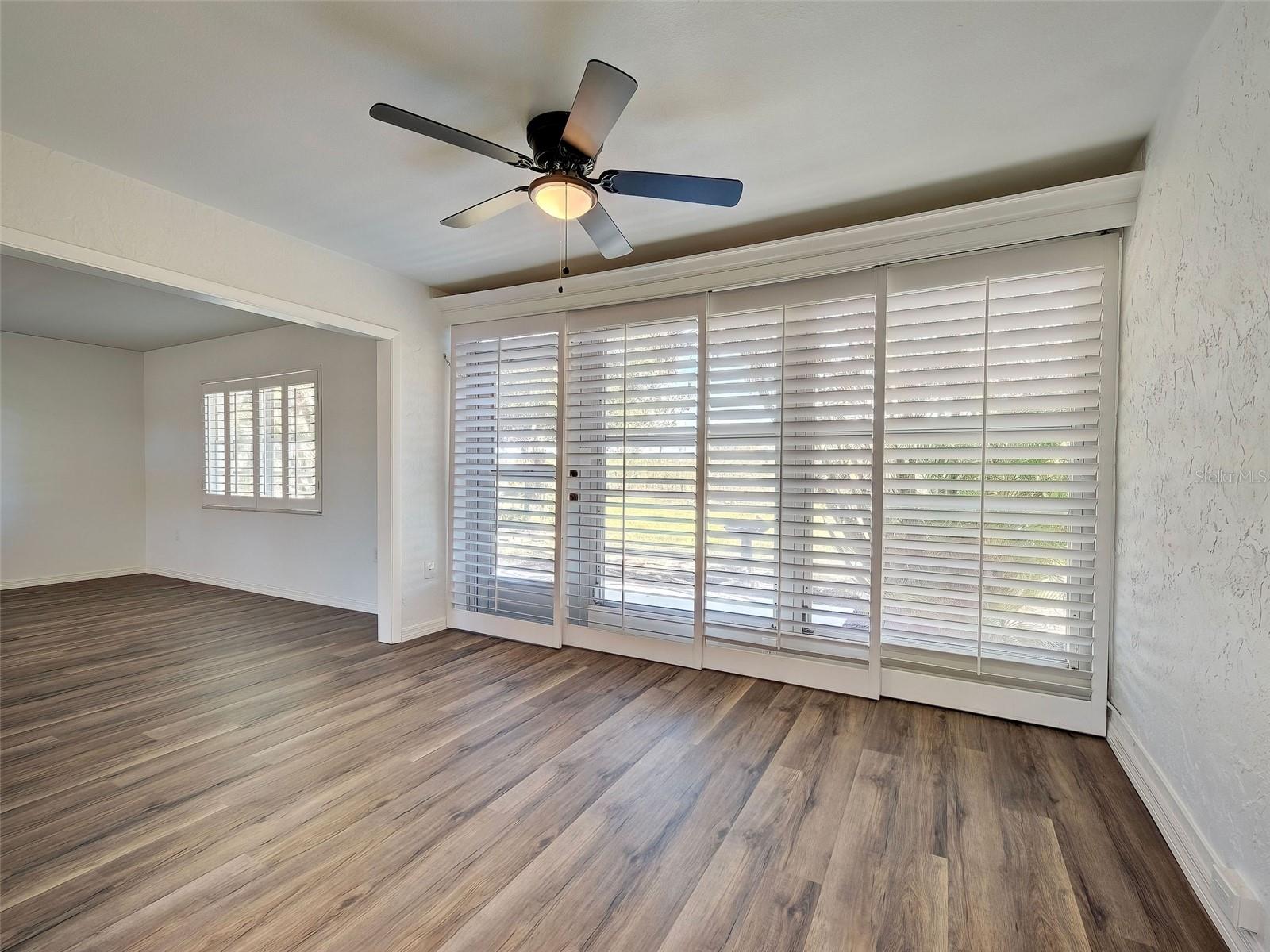 Image 19 of 63 For 631 Foxwood Boulevard 256