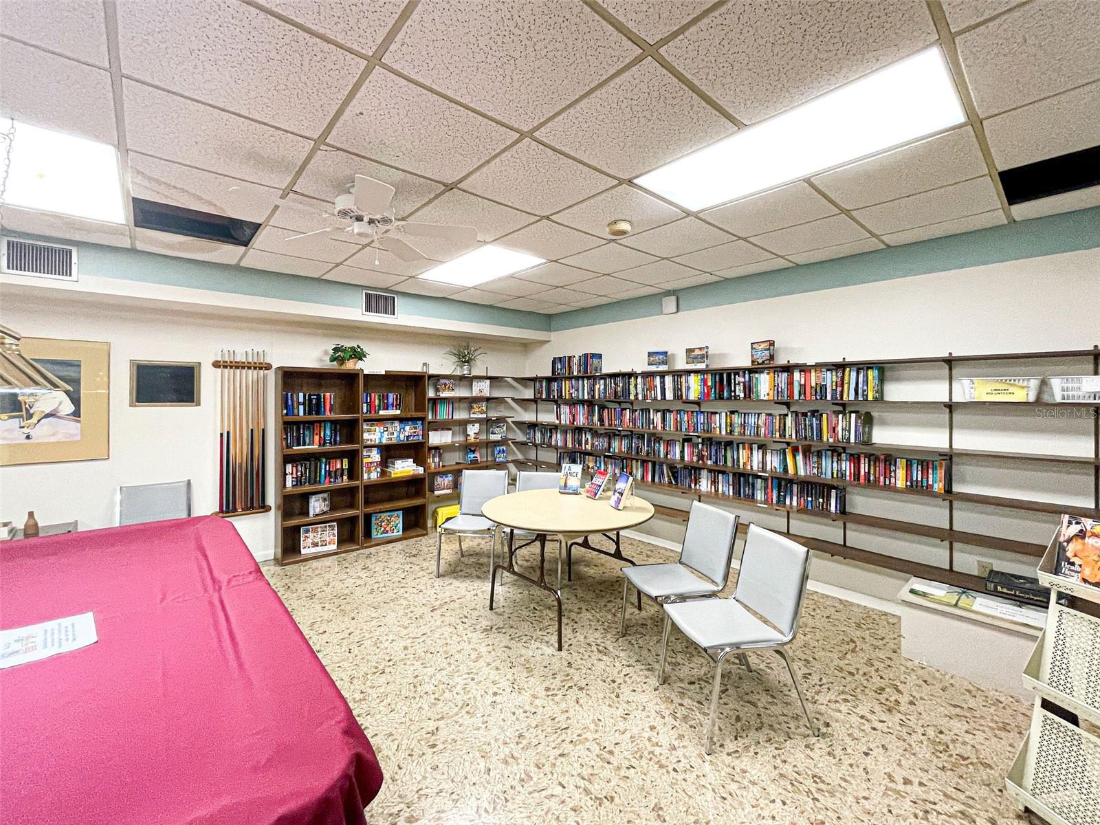 Image 46 of 63 For 631 Foxwood Boulevard 256