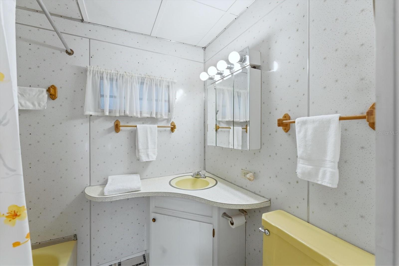 Image 17 of 37 For 774 Baja Viejo