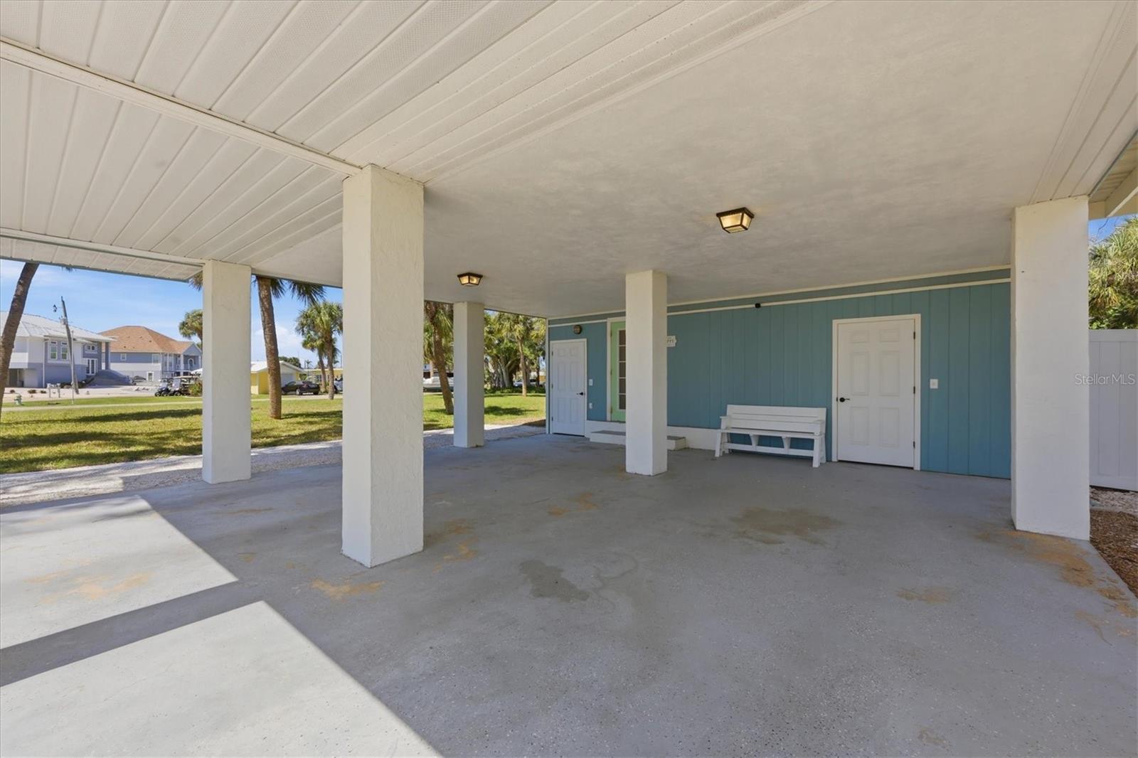 Image 32 of 42 For 874 Harvard Street