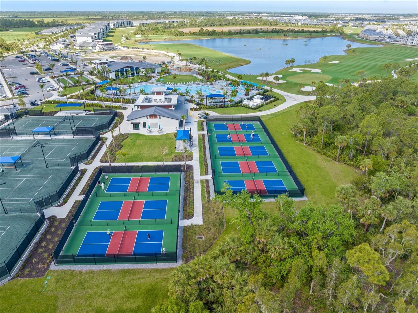 Image 36 of 56 For 17565 Opal Sand Drive 201