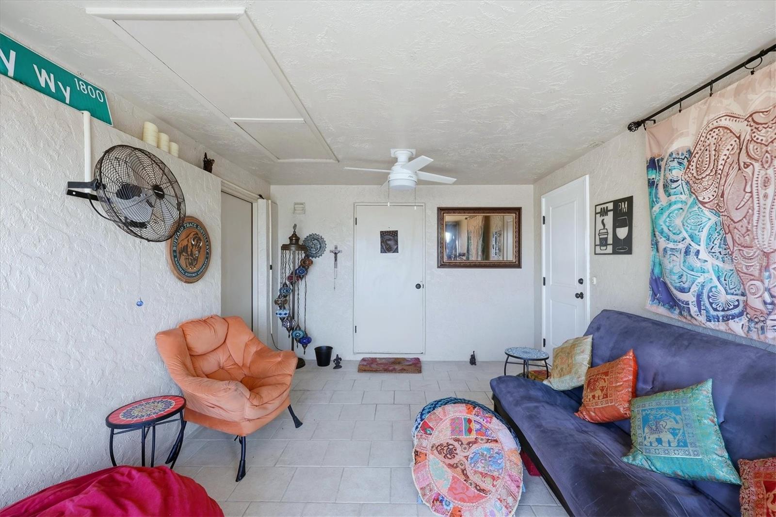 Image 29 of 51 For 866 6th Street