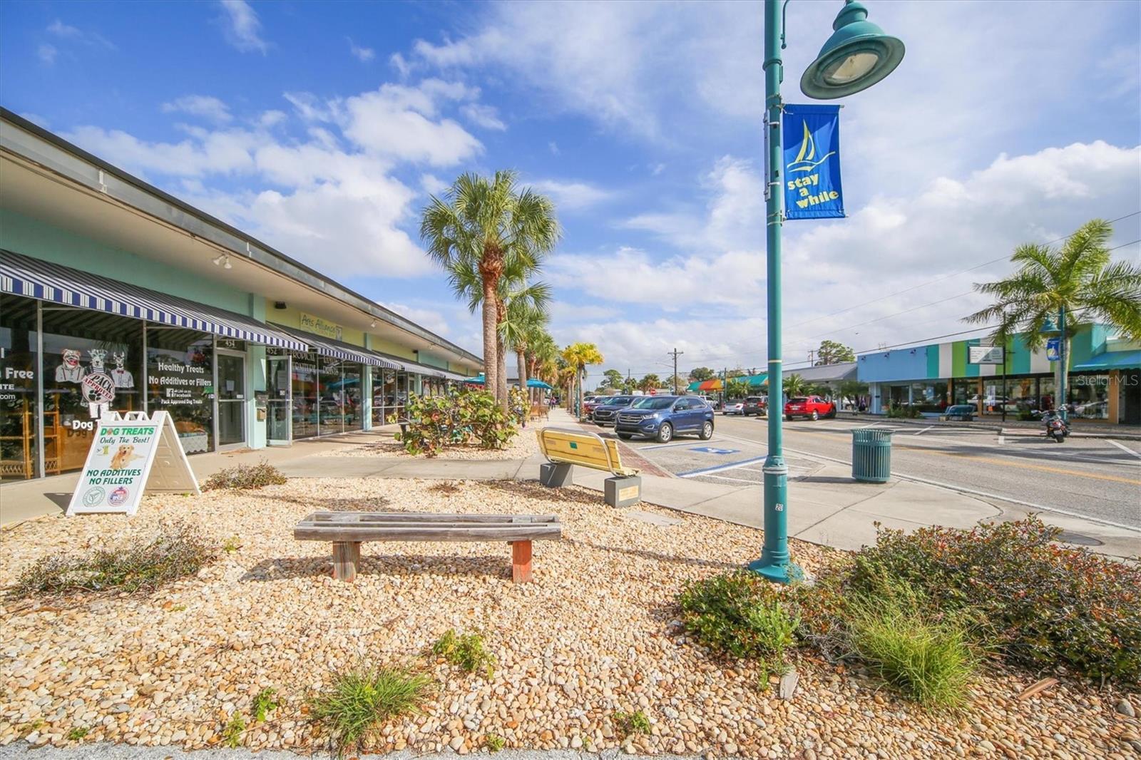 Image 36 of 51 For 866 6th Street