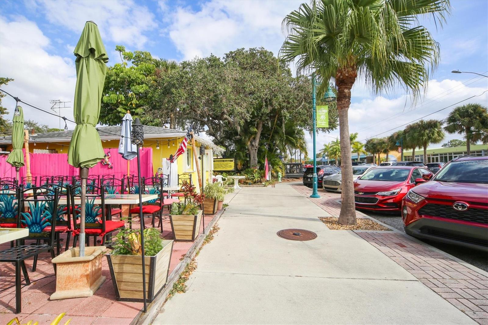 Image 39 of 51 For 866 6th Street