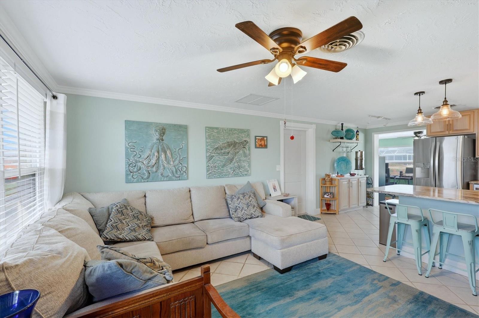 Image 5 of 51 For 866 6th Street