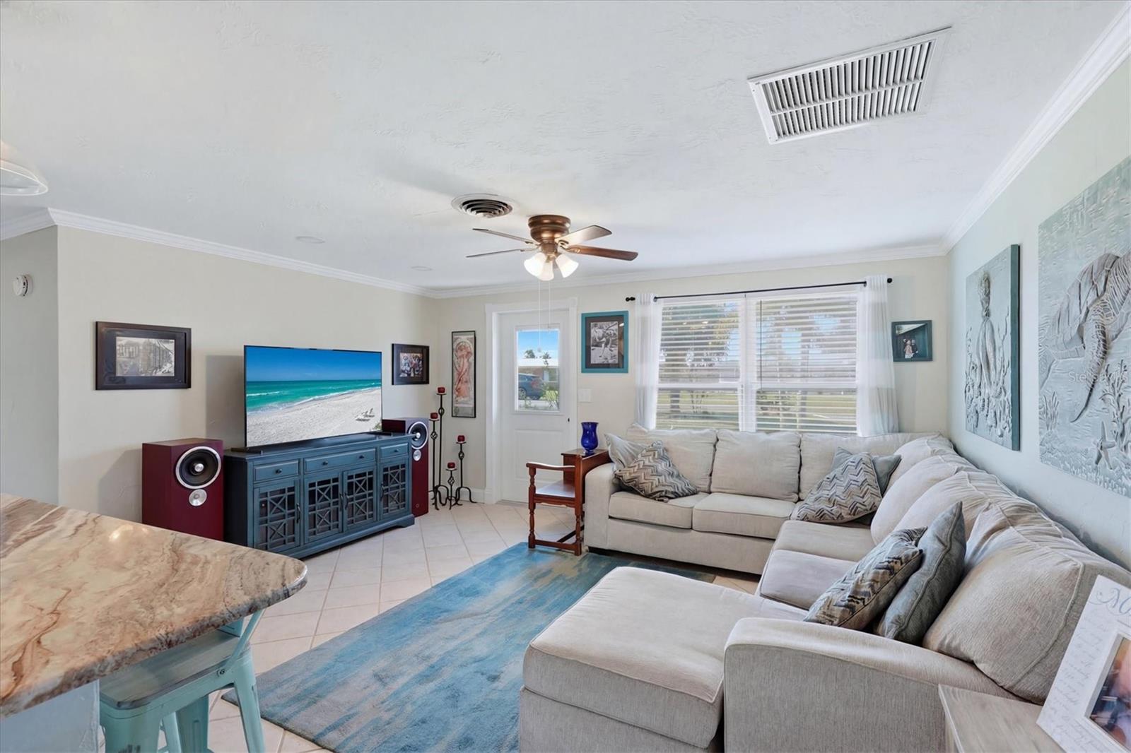 Image 6 of 51 For 866 6th Street