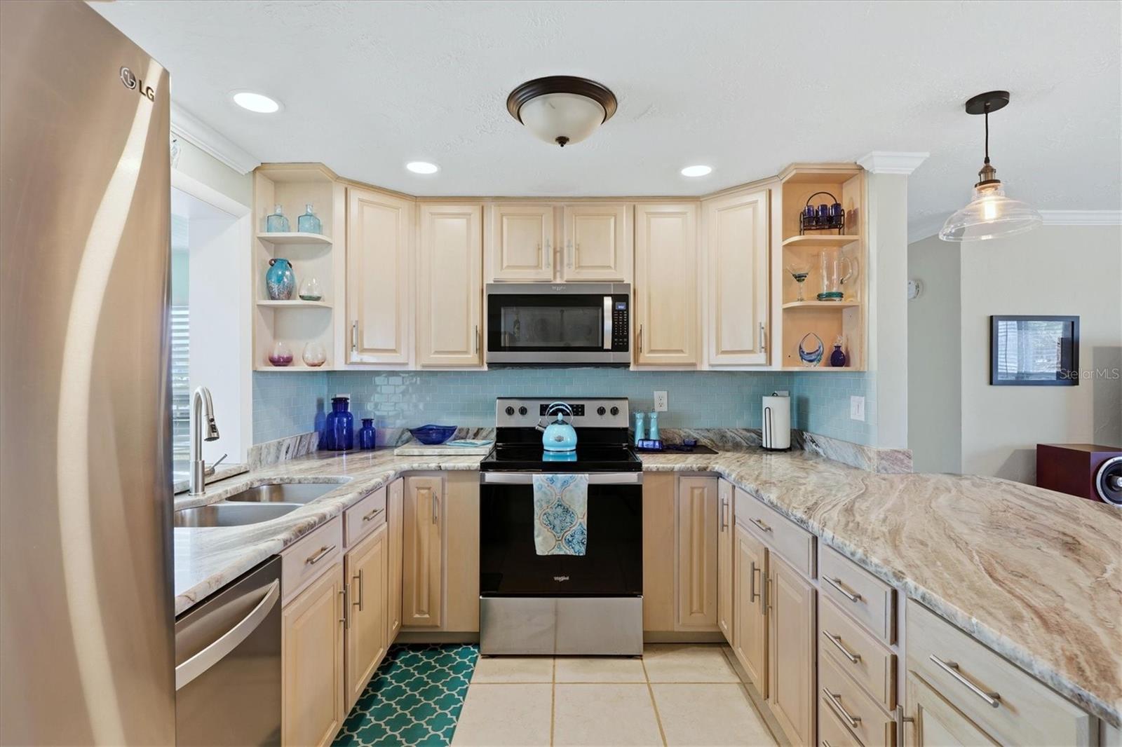 Image 8 of 51 For 866 6th Street