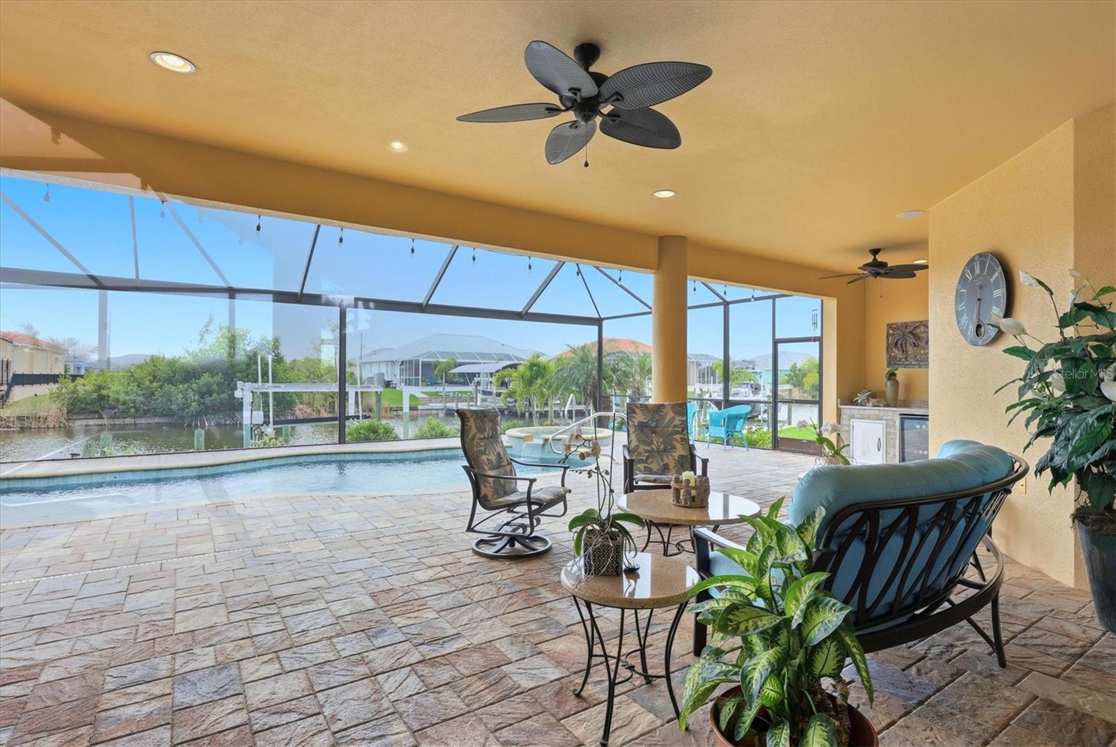 Image 14 of 89 For 15260 Leipzig Circle