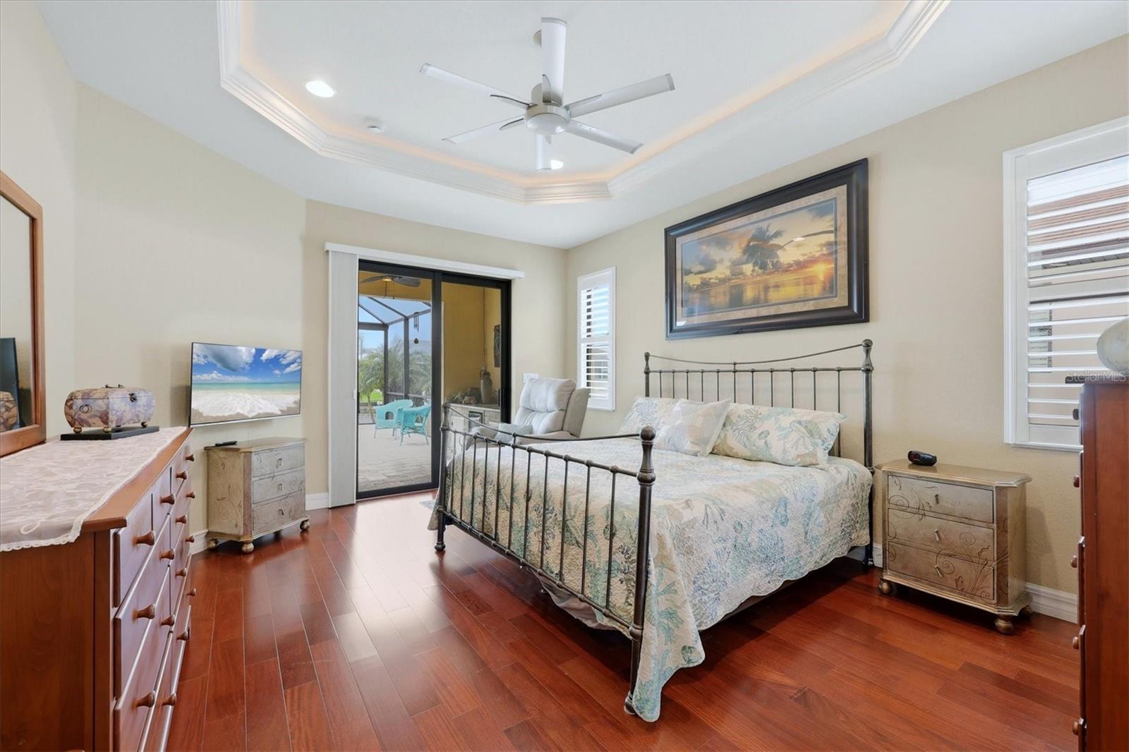 Image 15 of 89 For 15260 Leipzig Circle