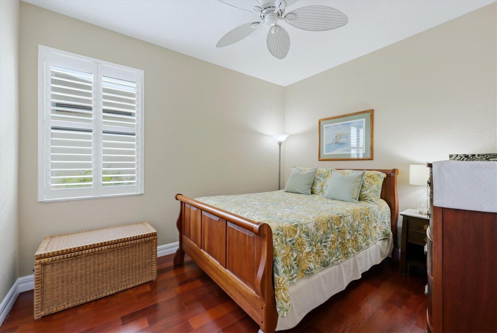 Image 31 of 89 For 15260 Leipzig Circle