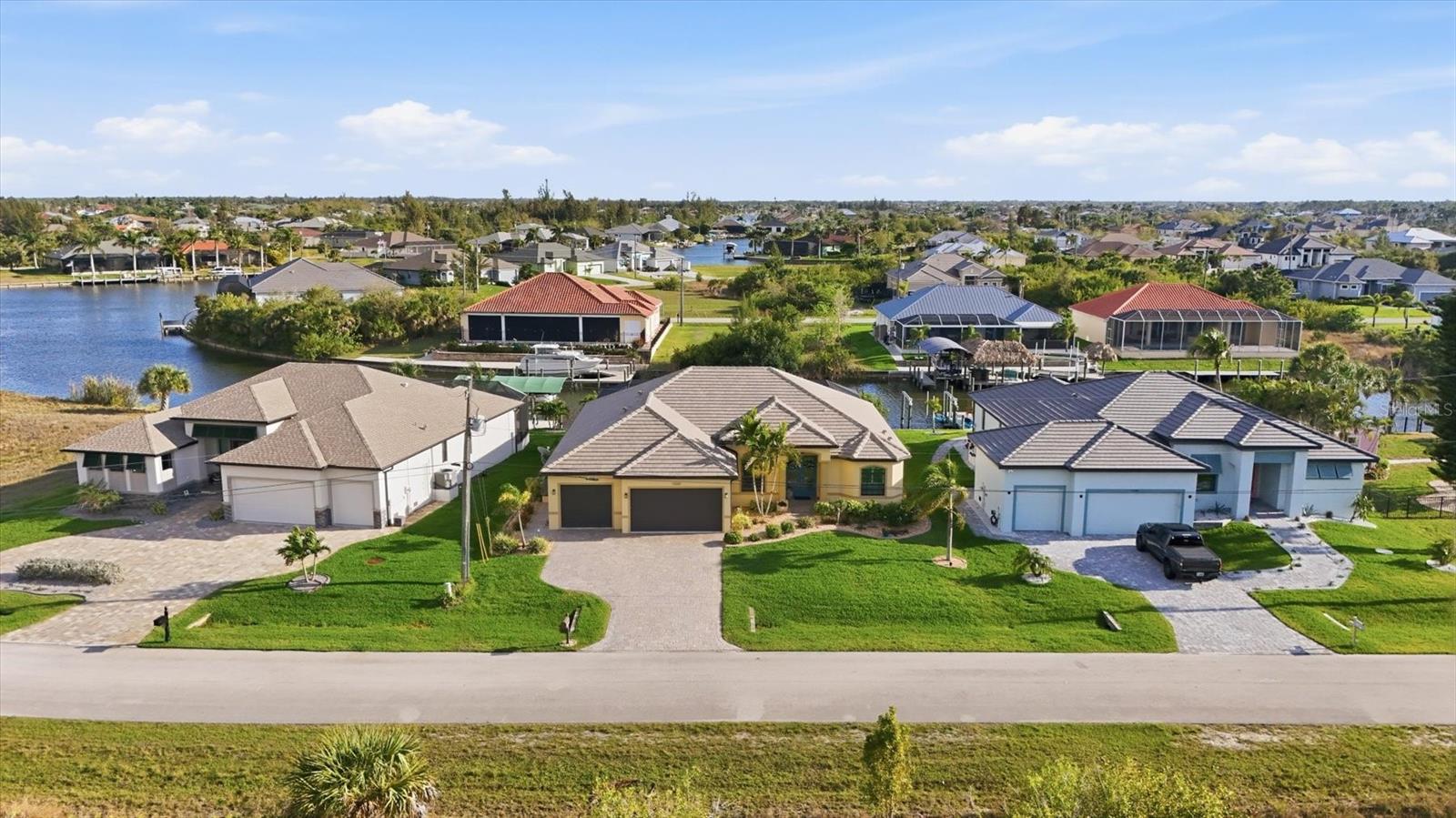 Image 7 of 89 For 15260 Leipzig Circle