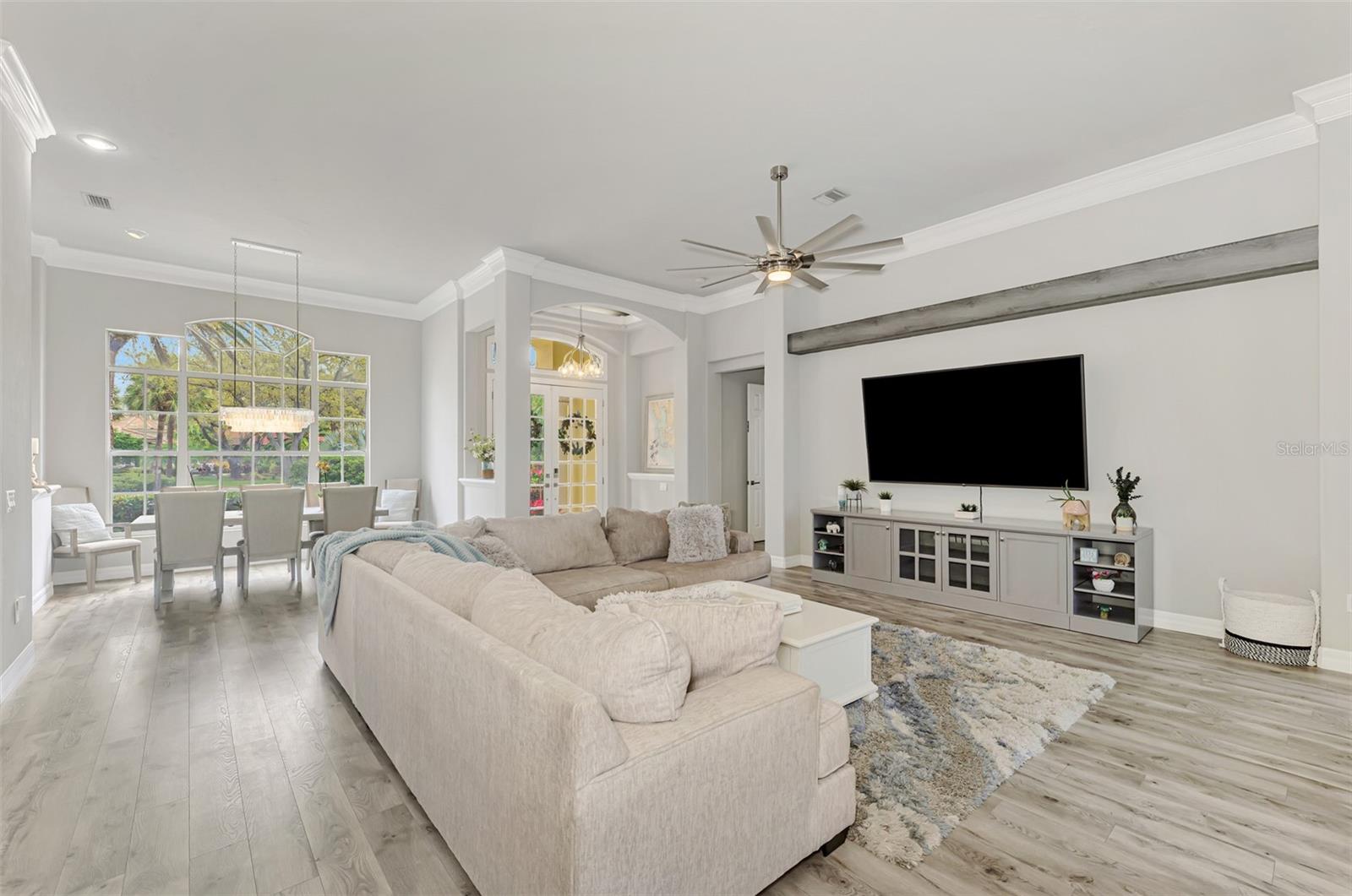 Image 18 of 100 For 18 Saint Croix Way