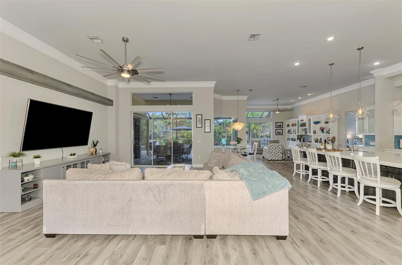 Image 37 of 100 For 18 Saint Croix Way